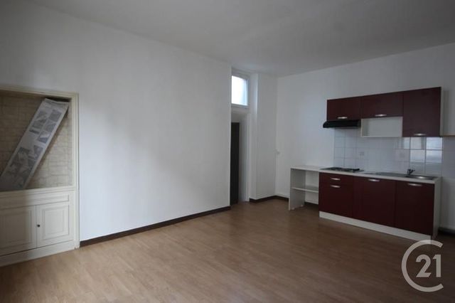 Appartement F2 à louer - 2 pièces - 43.0 m2 - ARGENTAN - 61 - BASSE-NORMANDIE - Century 21 Cabinet De Loynes